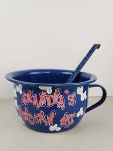 lot 313 image: Lee Seed Co. Grandpas Popcorn Party Enamelware Bowl with Spoon