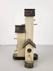 lot 336 image: Multi-Chamber Birdhouse Tower Home Decor
