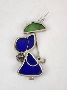 lot 337 image: Stained Glass Sun Catcher Girl in Bonnet w Umbrella