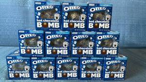 lot 2021 image: Frankford OREO Hot Chocolate Bomb 1.23 oz 35g Lot of 12