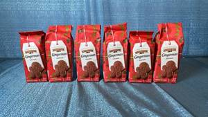 lot 2057 image: Pepperidge Farm Gingerman Ginger Cookies 5 oz 6-Pack Holiday Exclusive