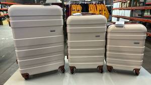 lot 2128 image: Merax 3-Piece Luggage Set Carry-On Suitcase