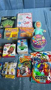lot 3060 image: Mixed Toy Lot