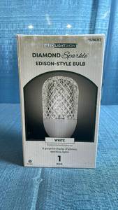 lot 8109 image: LED Lightshow Diamond Sparkle Edison-Style Bulb White E26 5286317