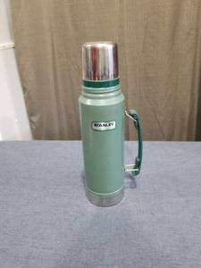 lot 152 image: Stanley Classic Stainless Steel Vacuum Insulated Thermos Bottle