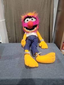 lot 221 image: Muppets Animal Plush Puppet Figure with Yellow Feet