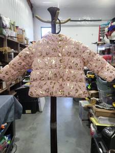 lot 232 image: Carters Kids Puffer Jacket Gold Leopard Print 24m
