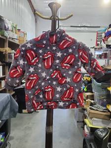 lot 234 image: Rolling Stones Lip Logo Hoodie Sweatshirt 2T