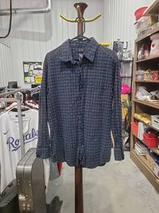 lot 238 image: Axcess a Claiborne Company Mens Long Sleeve Shirt XL Navy Pinstripe