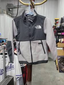 lot 244 image: The North Face ToddlerBambino Denali Fleece Jacket 4T4B