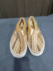lot 372 image: Vans Classic Slip On Woven Casual Shoes Mens 6 Rare Beige Pattern