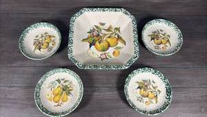 lot 103 image: 5-Piece Dinnerware Set Green Border Fruit Apple Pear Botanical Print