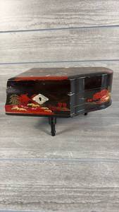 lot 128 image: Japanese Piano-Shaped Jewelry Box with Mirror and Storage Compartments