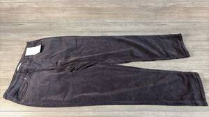 lot 274 image: Womens Size 8 Croft and Barrow pants&nbsp