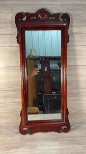 lot 285 image: Wall Mirror with Decorative Carved Top and Shell Motif