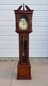 Floor Standing Grandfather Clock with Chimes