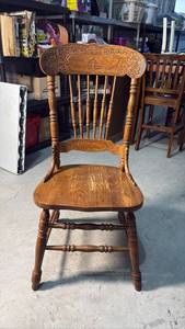 lot 289 image: Carved Wood Chair with Ornate Back