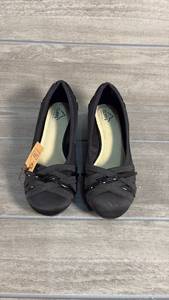 lot 308 image: Pair of Black Ballet Pointe Shoes Size Unknown