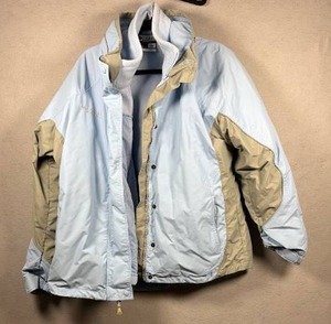 lot 335 image: Columbia Sportswear Company Womens XL Interchange Jacket Light Blue Tan