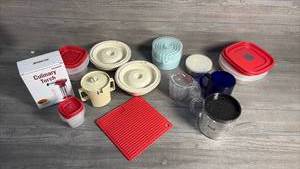 lot 377 image: Kitchen Items