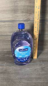 lot 387 image: Softsoap Advanced Clean Refill Hand Soap 10x
