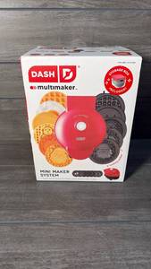 lot 406 image: Dash Multimaker Mini Maker System 7 Removable Nonstick Plates 4733544