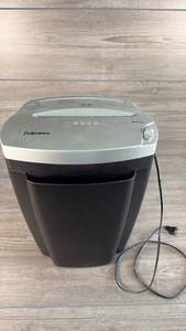 lot 450 image: Fellowes W11C Paper Shredder