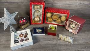 lot 484 image: Christmas Ornament Lot Holiday Decorations&nbsp