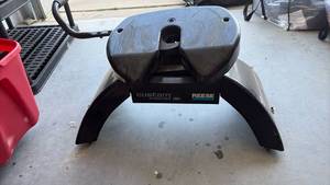 Reese Custom Accessories Ford Hitch Ball Mount