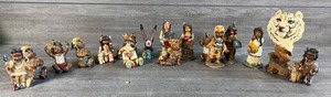 lot 533 image: Native American Indian Figurines&nbsp