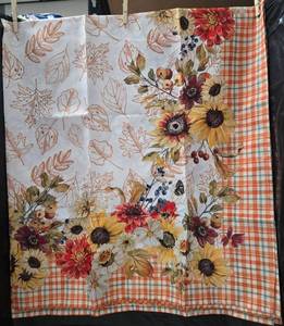lot 937 image: Floral Print Tablecloth with Sunflowers Daisies and Gingham Border. 60 x 104 Inch