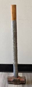 lot 964 image: Hand Sledge Hammer 8 lb