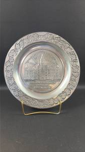 lot 18 image: Friends University Numbered Commemorative Plate