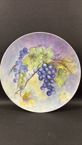 lot 23 image: Original Hand Painted Plate 10.5 inch diameter