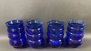 lot 47 image: Set of 4 Blue Glass Textured Tumblers