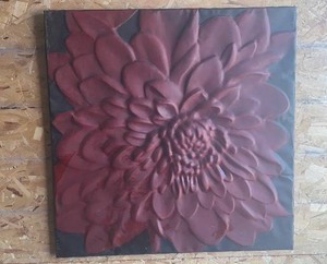 lot 101 image: Metal Floral Wall Decor 29 x 29