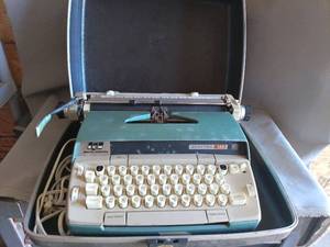 lot 141 image: Smith-Corona Electra 120 Electric Typewriter