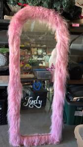 lot 99 image: Pink Faux Fur Trimmed Full Length Standing Mirror