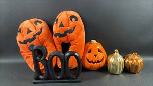 lot 164 image: Halloween Bundle