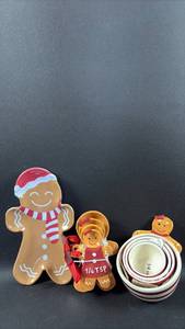 lot 177 image: Gingerbread Man Kitchen Collection