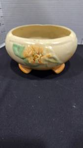 lot 1009 image: Weller Panella bowl