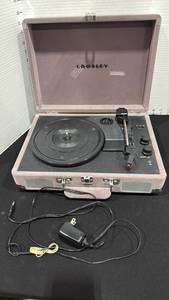 lot 1022 image: Crosley Cruiser Deluxe  Plus or Voyager 3-speed portable suitcase turntable in case