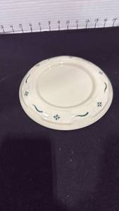 lot 1059 image: Longaberger green pillar candle holder