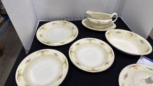 lot 1065 image: Nautilus Eggshell china pices
