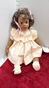 lot 1099 image: Madame Alexander Charlene doll