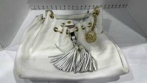 lot 1128 image: Michael Kors purse