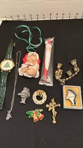 lot 1208 image: Babs Santa necklace and Womens jewelry