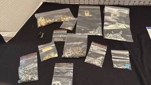 lot 1247 image: Jewelry supplies or craft items