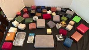 lot 1248 image: Jewelry and ring boxes with jewelry supplies