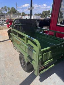 lot 37 image: SD Lanch 3 wheel dump truck